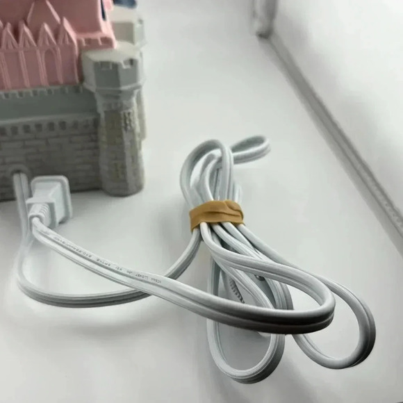 HTF~Scentsy Walt Disney World 50th Anniversary Cinderella Castle Wax Warmer - Picture 13 of 16